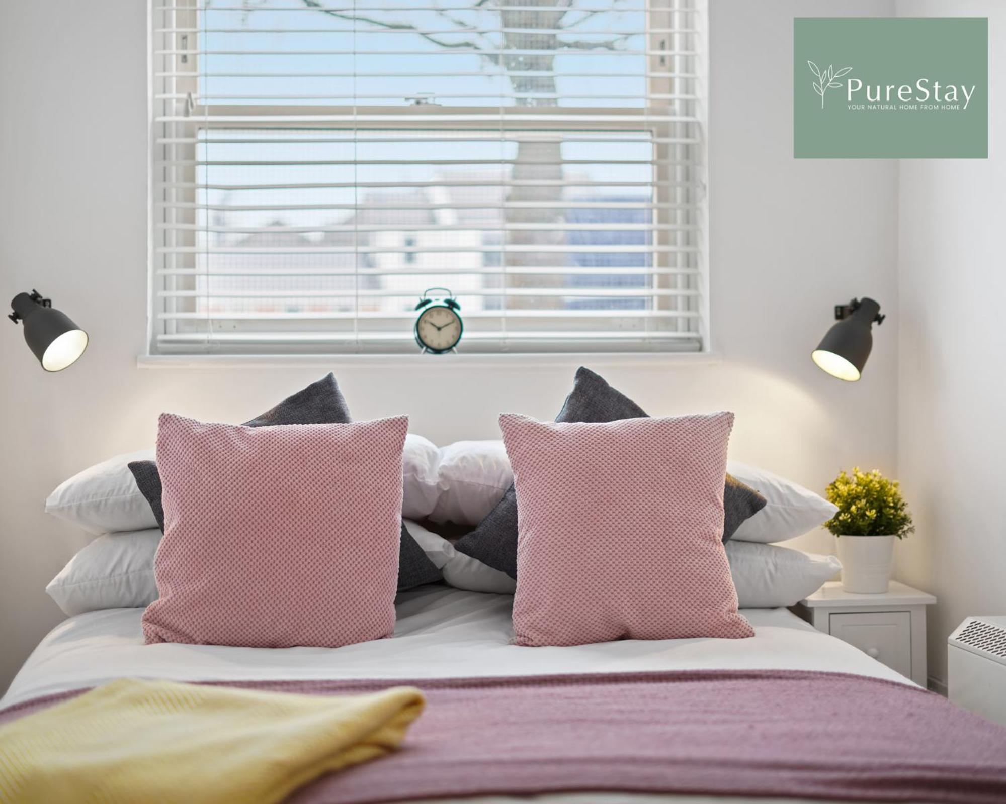 Stunning Two Bed Leamington Apartment With Free Wifi By Purestay Short Lets & Serviced Accommodation Bagian luar foto