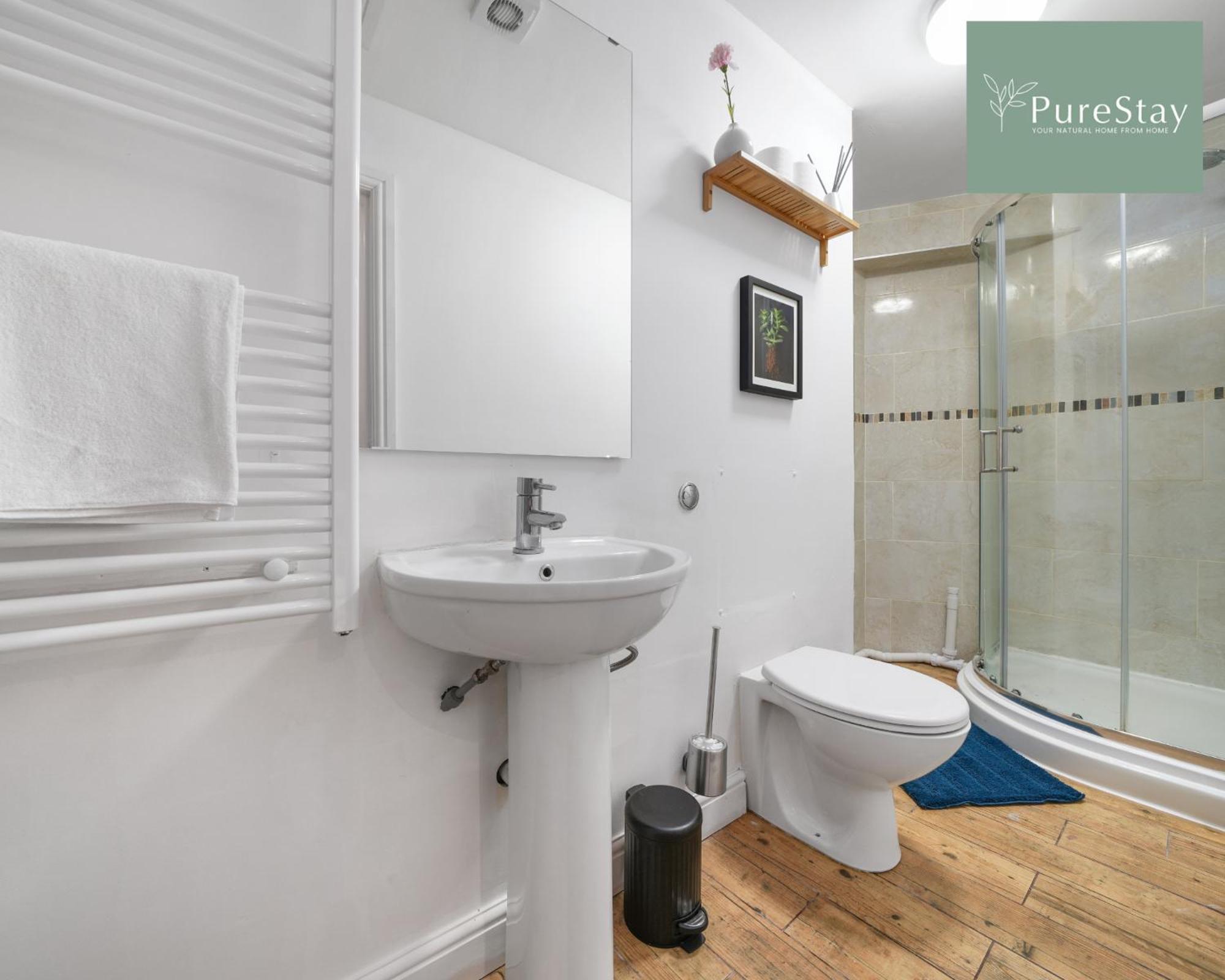 Stunning Two Bed Leamington Apartment With Free Wifi By Purestay Short Lets & Serviced Accommodation Bagian luar foto